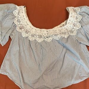 Used. Blue Striped, Widely Sleeve with White Lace Shirt. Size Medium. Forever21.